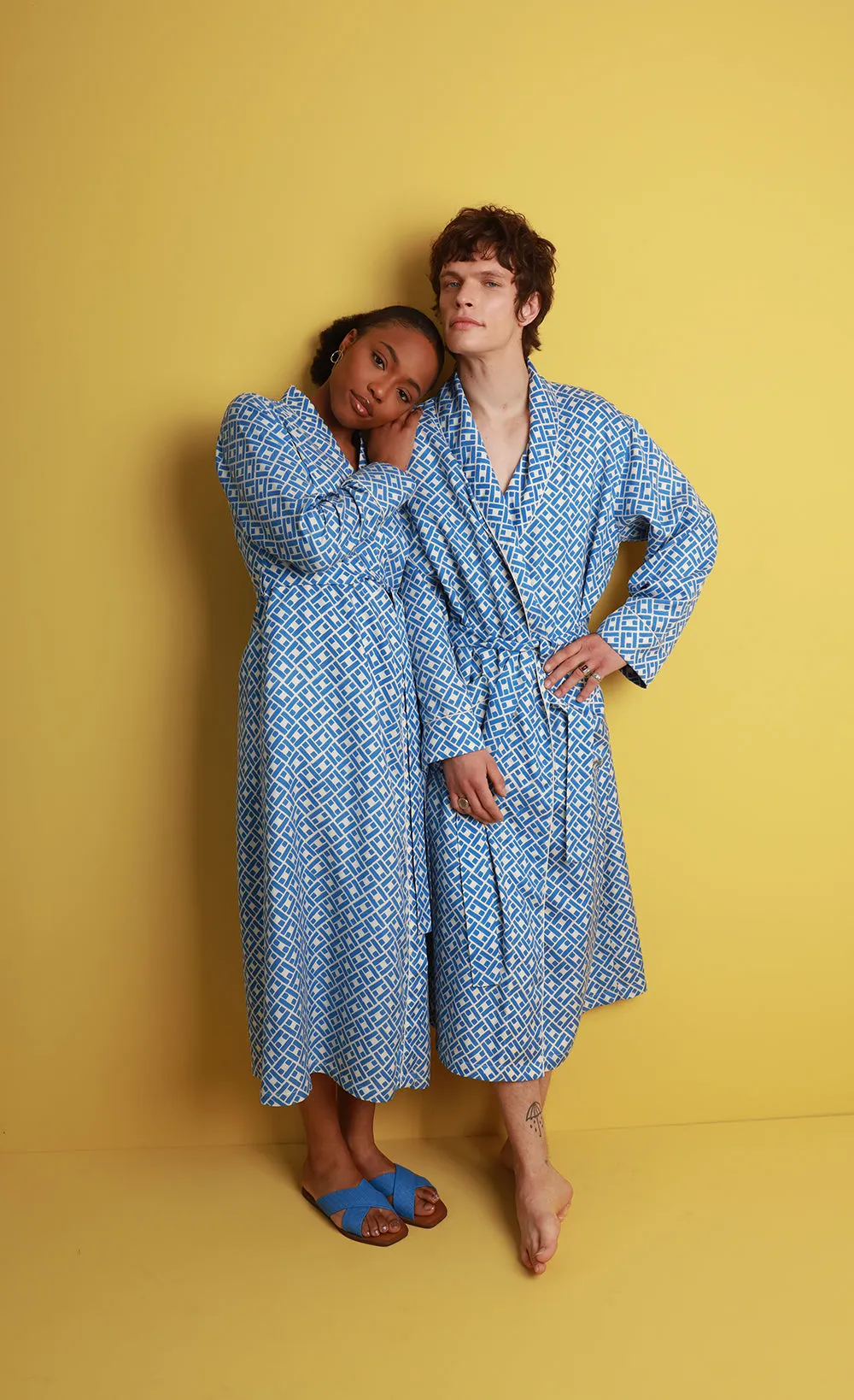 Mulberry Silk Robe - Leh Sapphire. Please note that pieces purchased in our Archive Sale can't be refunded. We are happy to offer an exchange, if we have the stock available or a credit note.
